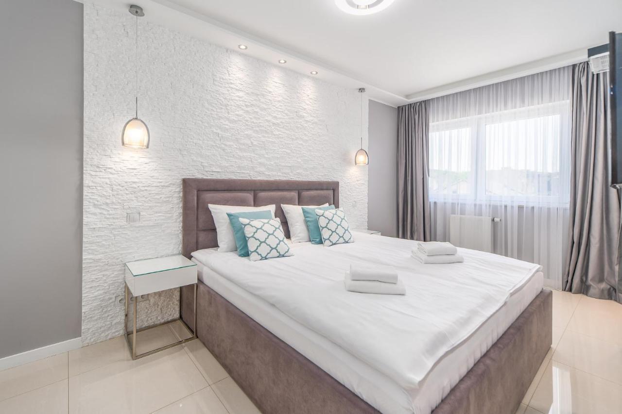Stylish Vacation Apartment With Parking In Miedzyzdroje By Noclegi Renters 외부 사진