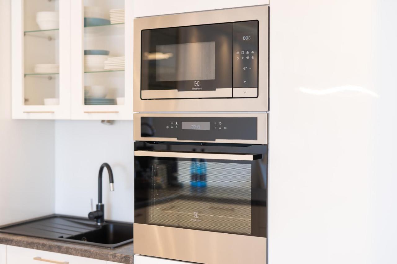Stylish Vacation Apartment With Parking In Miedzyzdroje By Noclegi Renters 외부 사진