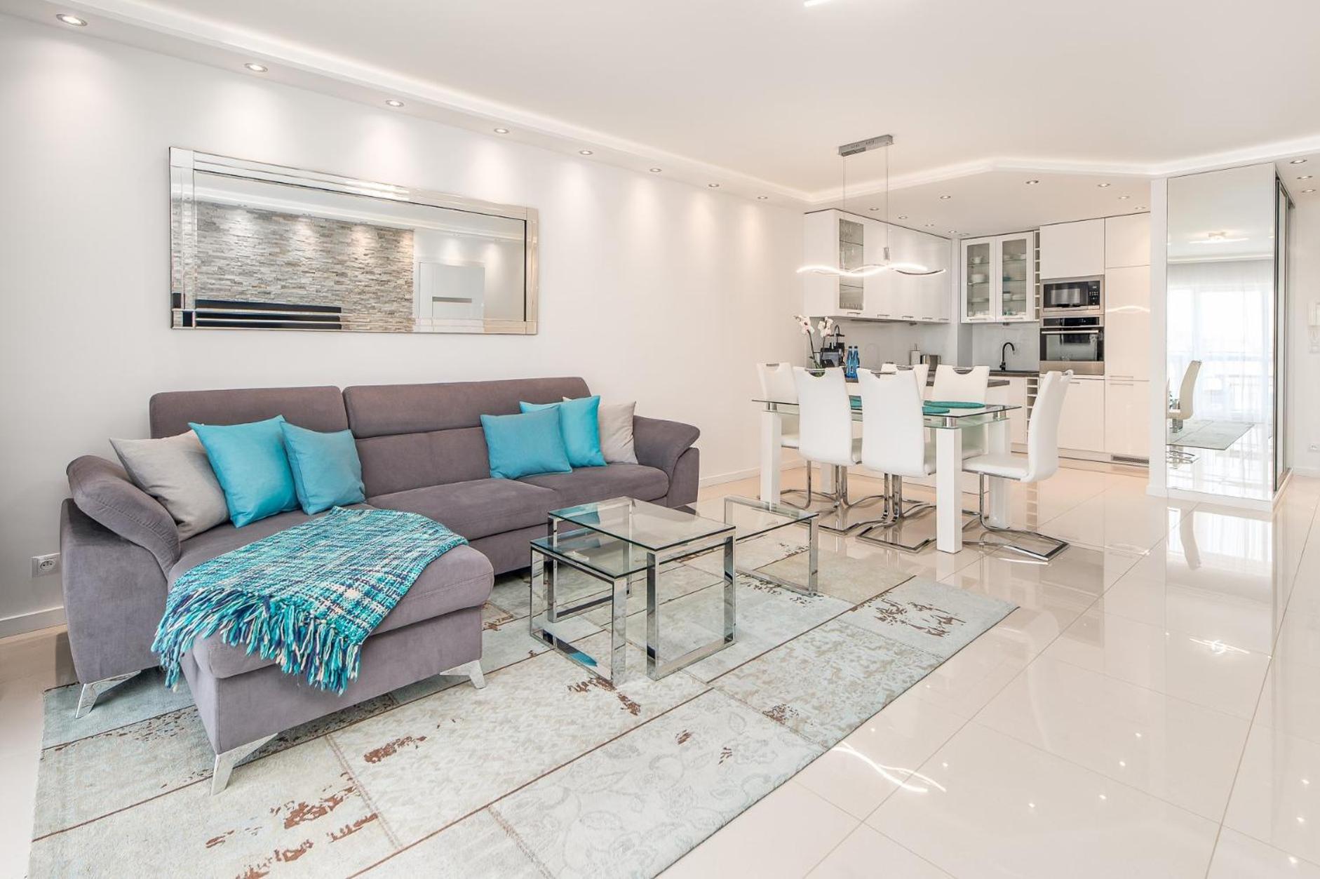 Stylish Vacation Apartment With Parking In Miedzyzdroje By Noclegi Renters 외부 사진